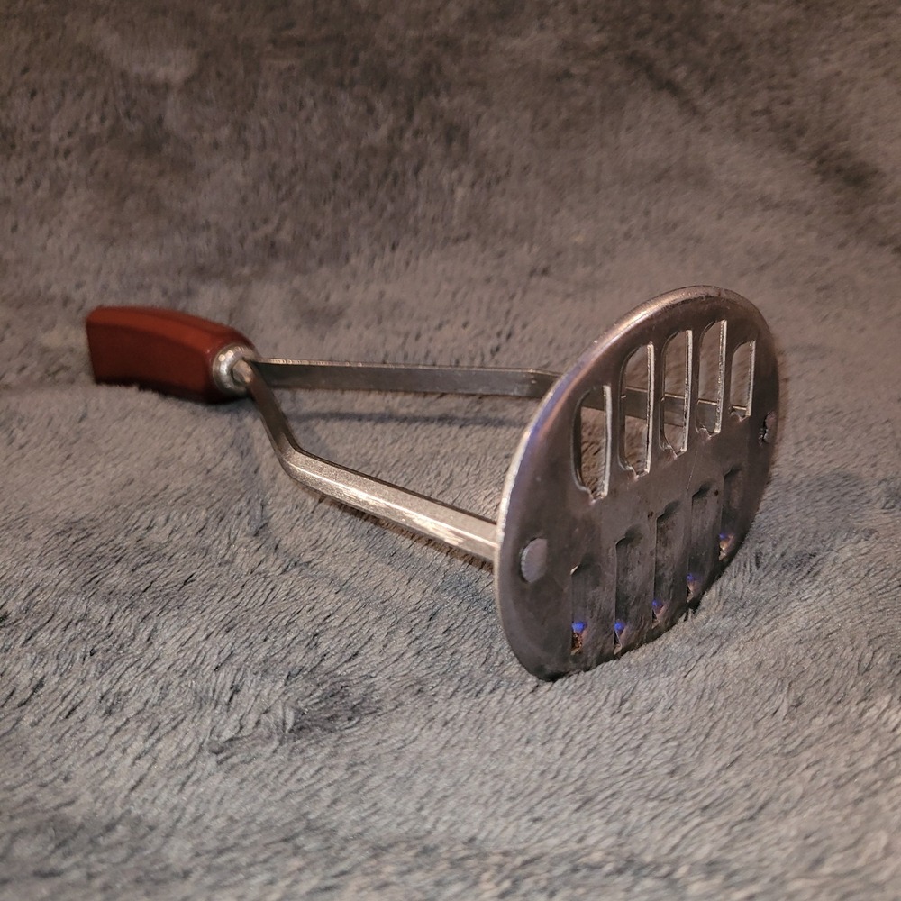 Vintage Englishtown Stainless Steel Potato Masher Bakelite Red Handle 8.25"